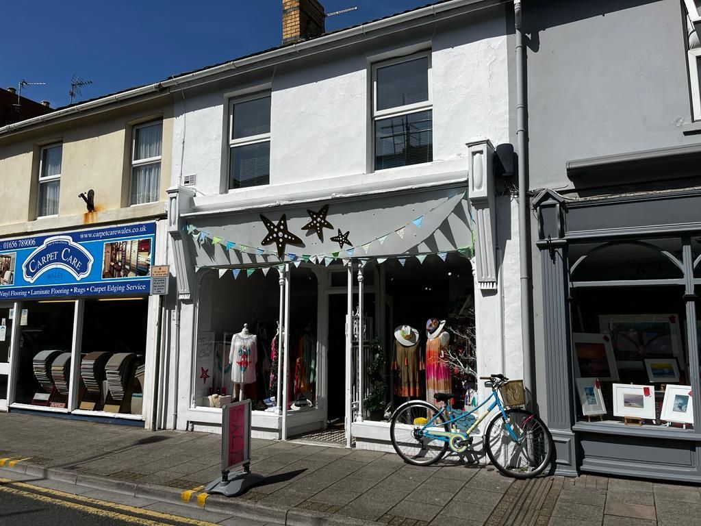 Retail premises for sale in Retail/Business Unit With Living Accomodation, 5 Well Street, Porthcawl CF36, £345,000