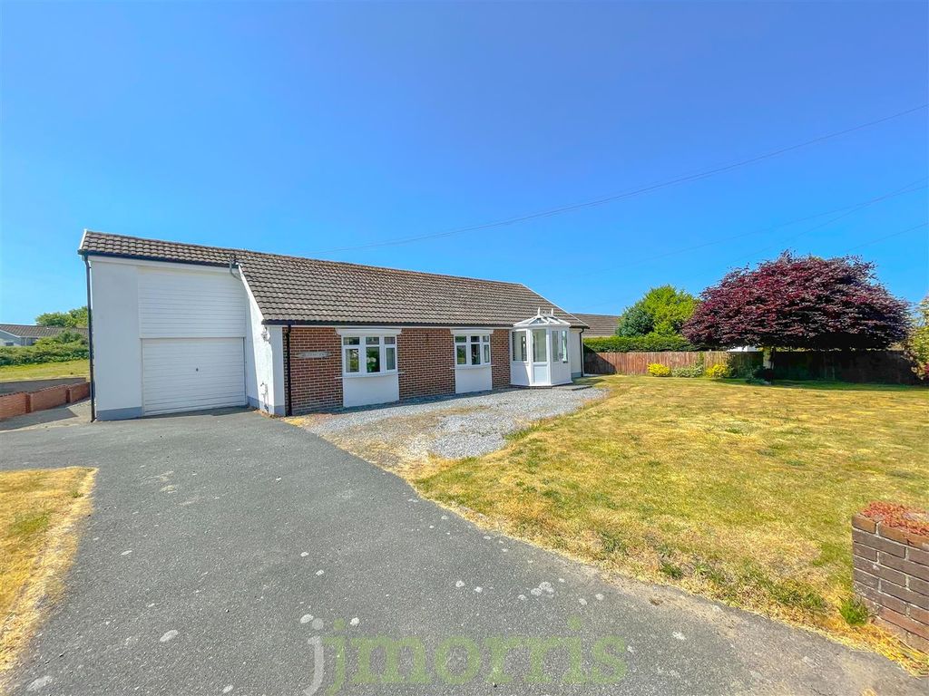 2 bed detached bungalow for sale in Feidr Tywod, Penparc, Cardigan SA43, £295,000