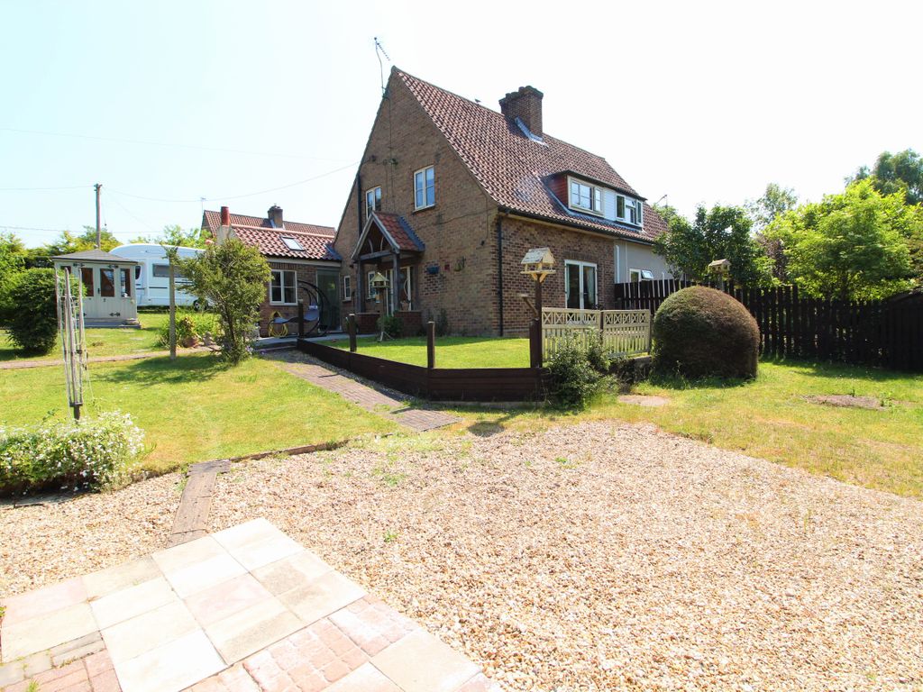 2 bed semi-detached house for sale in Laughton Warren, Laughton, Gainsborough DN21, £270,000