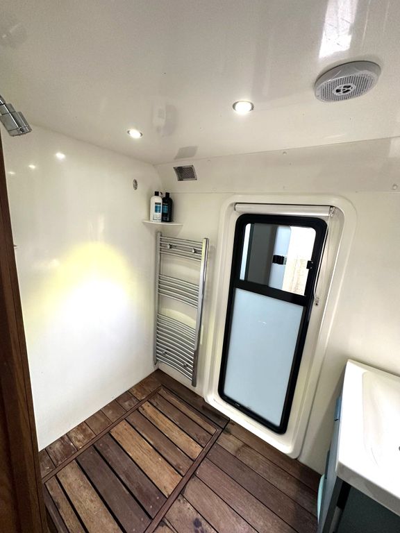 2 bed houseboat for sale in Eastern Concourse, Brighton Marina Village, Brighton BN2, £125,000