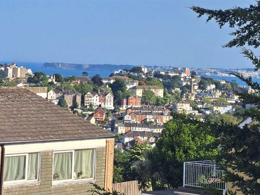 3 bed end terrace house for sale in Higher Audley Avenue, Torquay TQ2, £180,000