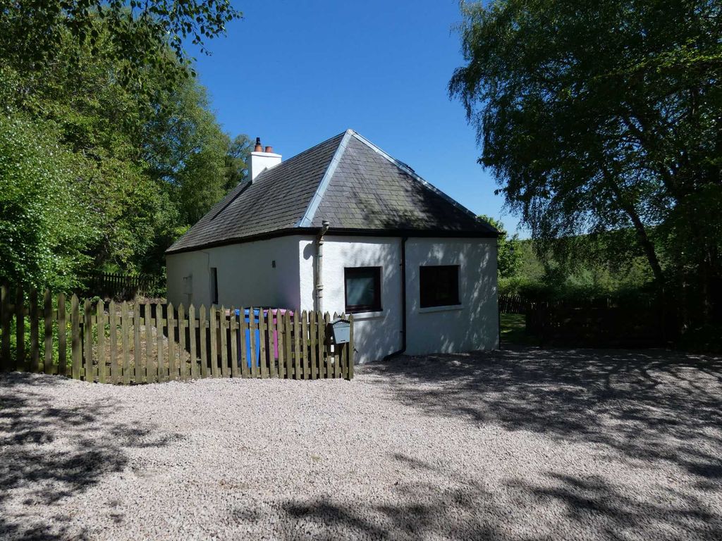 3 bed cottage for sale in Glenlivet, Ballindalloch AB37, £230,000