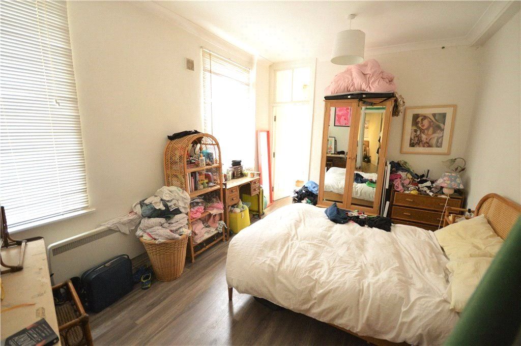 1 bed flat for sale in Werfa Street, Roath Park, Cardiff CF23, £165,000