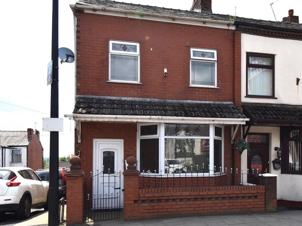 3 bed property for sale in Elliott Street, Tyldesley, Manchester M29, £140,000