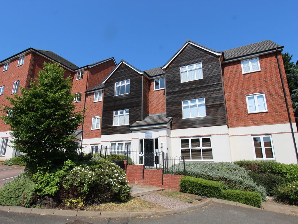 2 bed flat for sale in The Laurels, Fazeley, Tamworth B78, £155,000