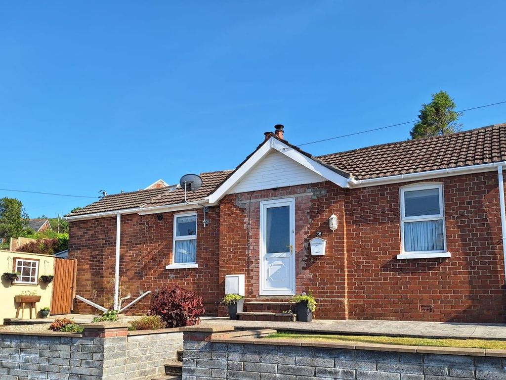 1 bed detached bungalow for sale in Heol Waunyclun, Trimsaran, Kidwelly SA17, £169,999