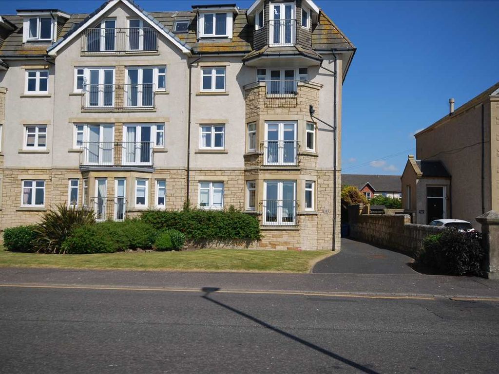 2 bed flat for sale in Winton Circus, Saltcoats KA21, £113,000