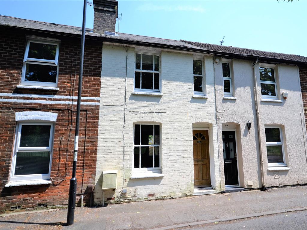 2 bed terraced house for sale in Deep Lane, Brookvale, Basingstoke RG21, £260,000