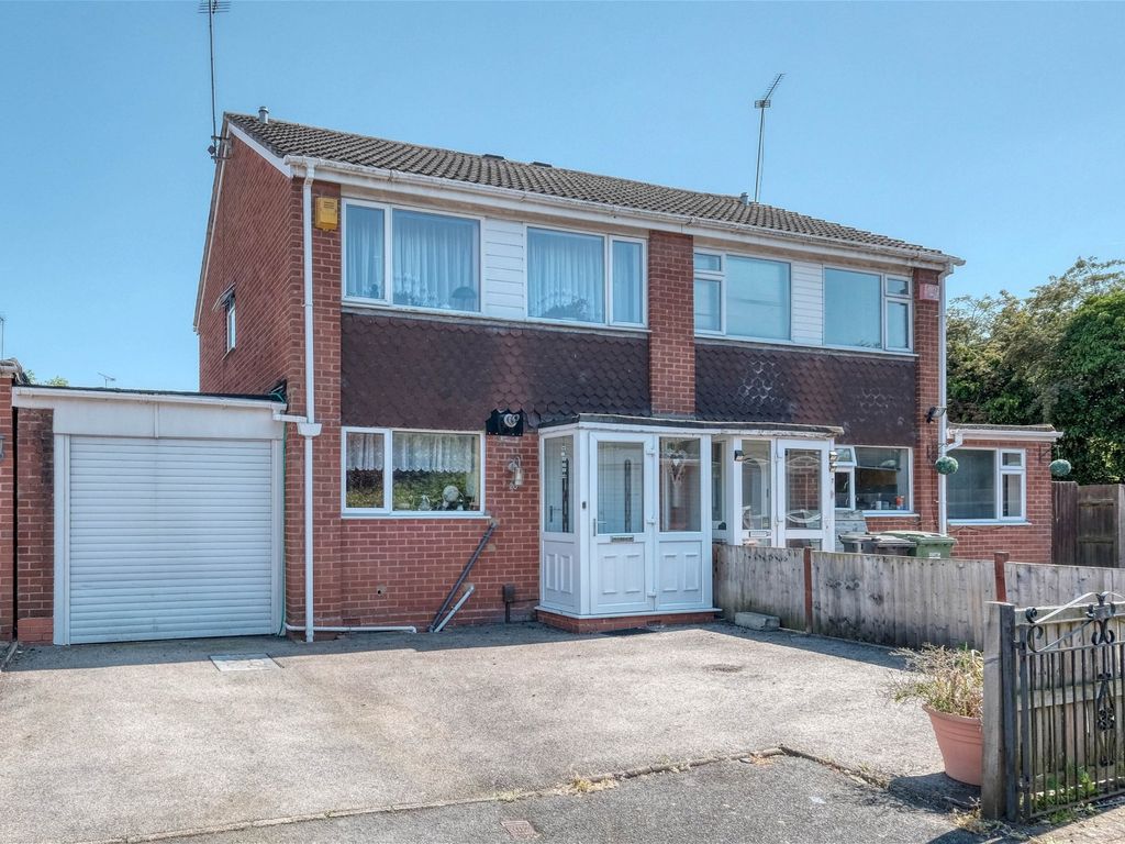 3 bed semi-detached house for sale in Kenchester Close, Matchborough East, Redditch B98, £260,000