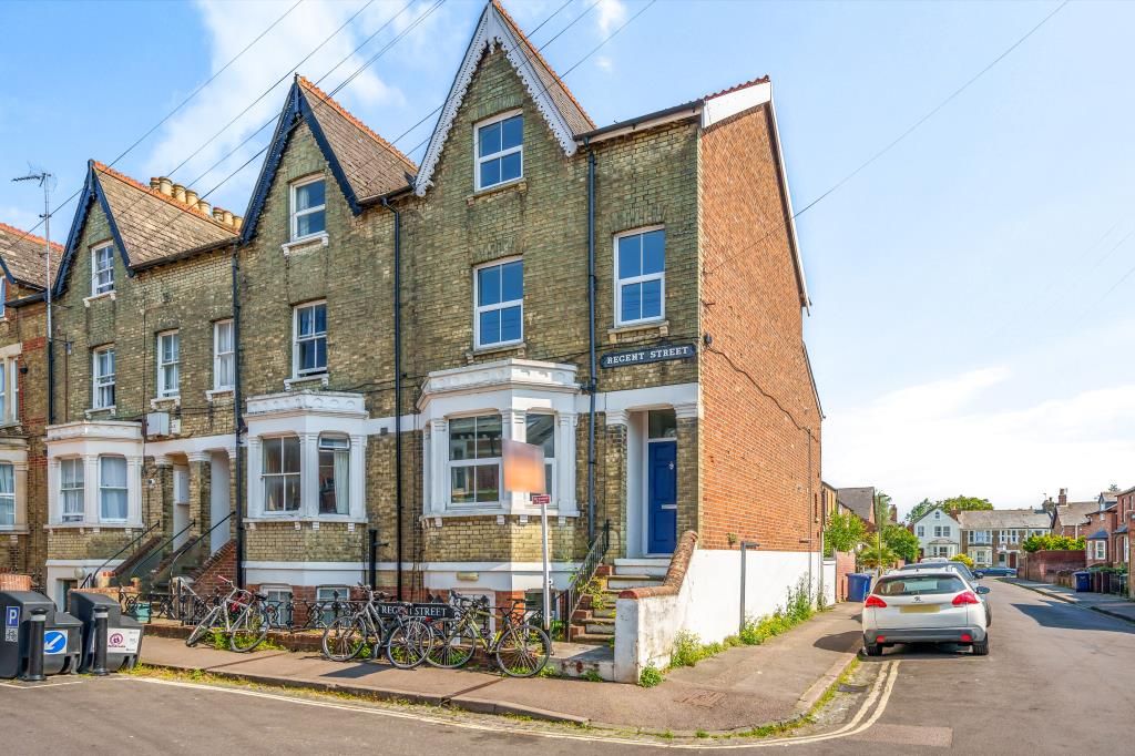 1 bed flat for sale in Cowley, East Oxford OX4, £300,000