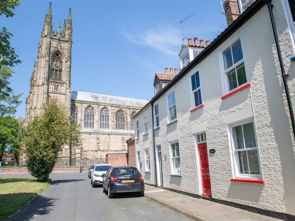 3 bed terraced house for sale in Church Green, Bridlington YO16, £230,000