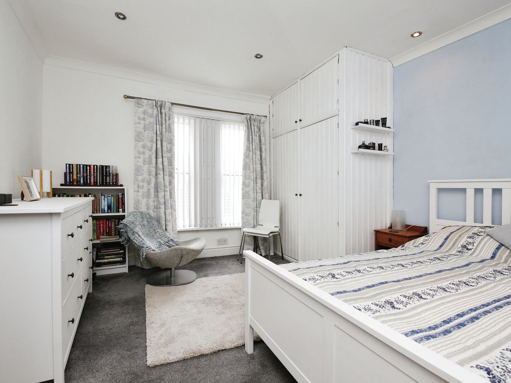 3 bed flat for sale in North Bondgate, Bishop Auckland DL14, £140,000