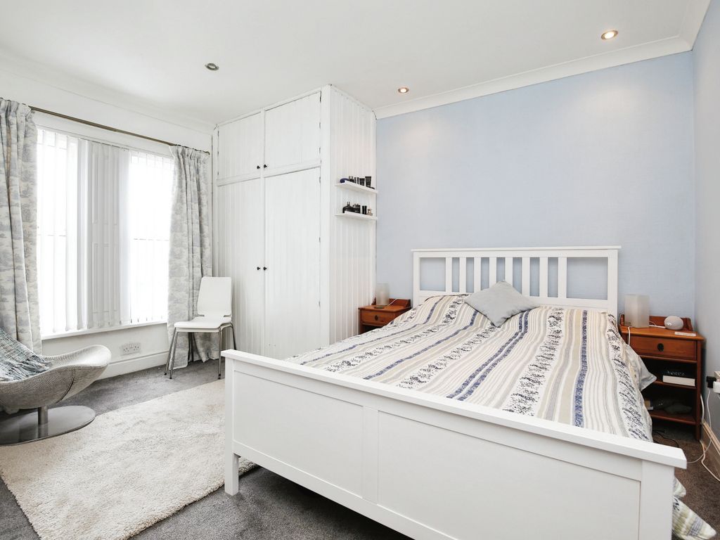 3 bed flat for sale in North Bondgate, Bishop Auckland DL14, £140,000