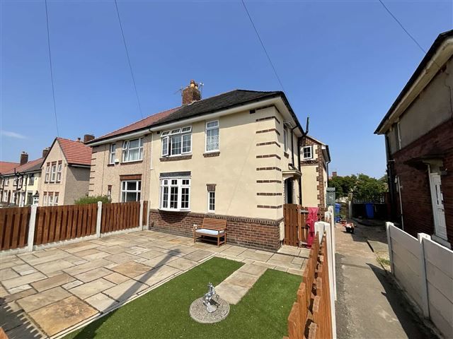 4 bed semi-detached house for sale in Northern Avenue, Arbourthorne, Sheffield S2, £200,000
