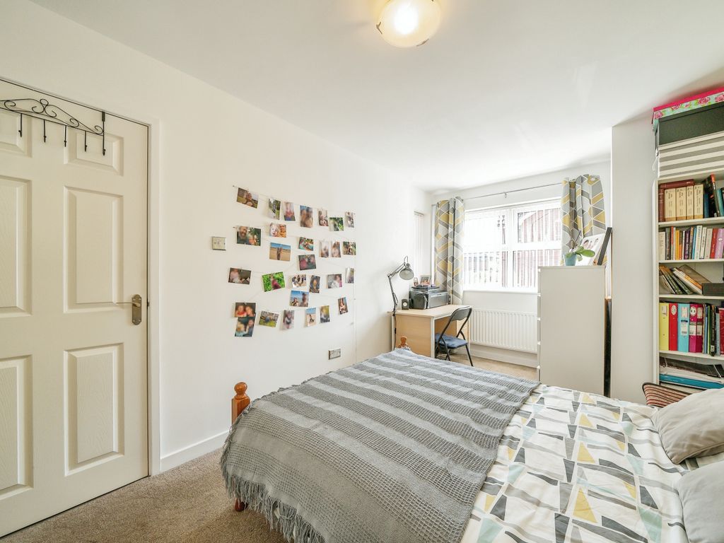 3 bed semi-detached house for sale in Grange Road North, Runcorn WA7, £185,000