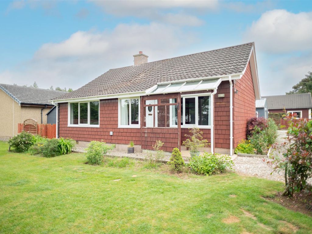 2 bed bungalow for sale in Carsie, Blairgowrie PH10, £188,950