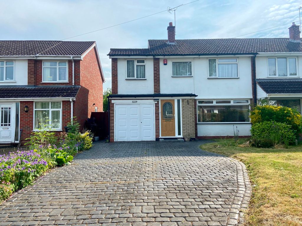 3 bed semi-detached house for sale in Yardley Wood Road, Shirley, Solihull B90, £320,000