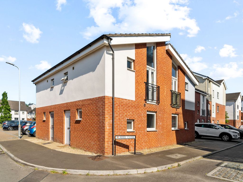1 bed flat for sale in Alicia Crescent, Newport NP20, £100,000
