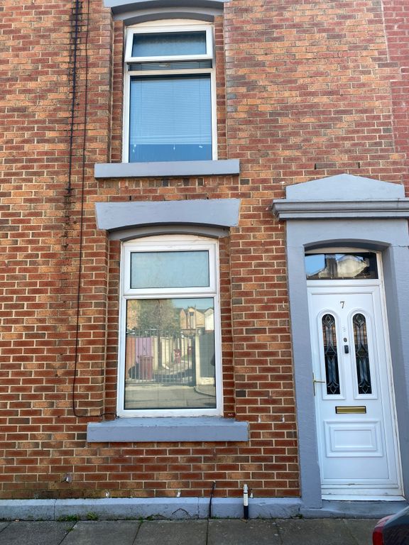 2 bed terraced house for sale in Norfolk Street, Blackburn BB2, £84,950
