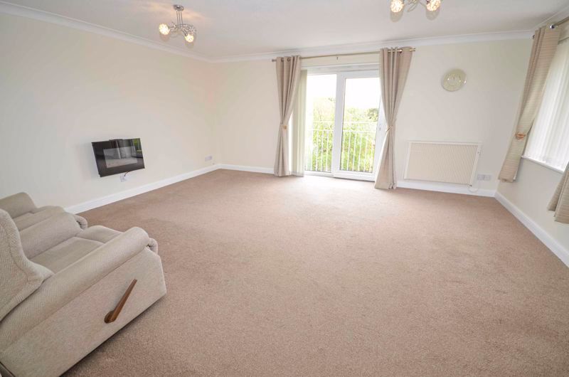 2 bed flat for sale in Nelson Road, Brixham TQ5, £225,000