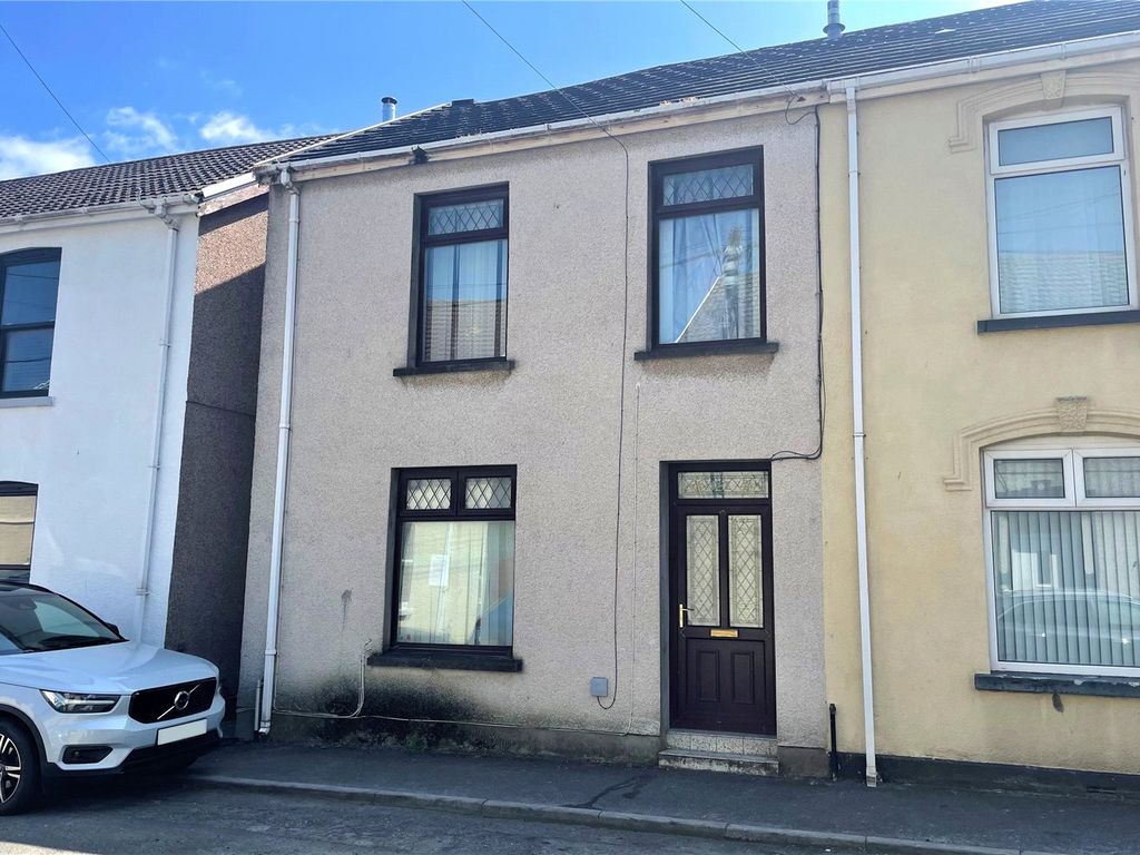 4 bed end terrace house for sale in Mansel Street, Burry Port, Carmarthenshire SA16, £127,500