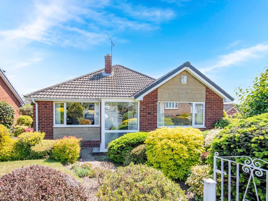 3 bed detached bungalow for sale in Lime Tree Crescent, Bawtry, Doncaster DN10, £325,000