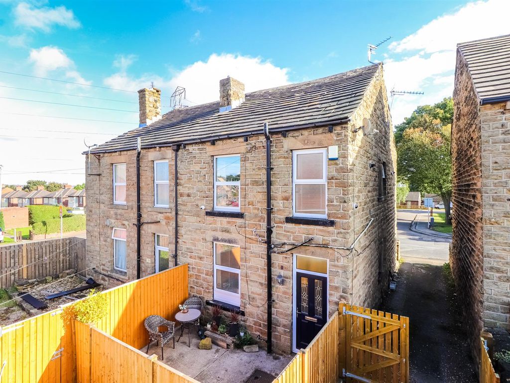 1 bed terraced house for sale in Edge Lane, Thornhill Edge WF12, £85,000