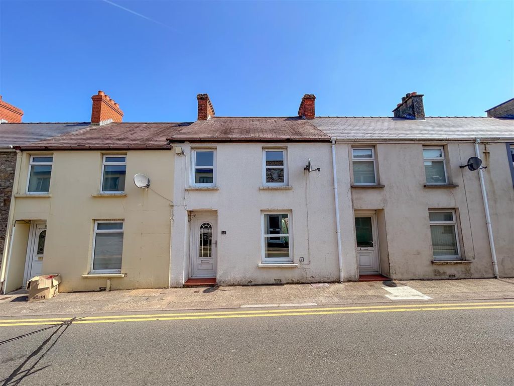 3 bed terraced house for sale in Shipmans Lane, Haverfordwest SA61, £125,000