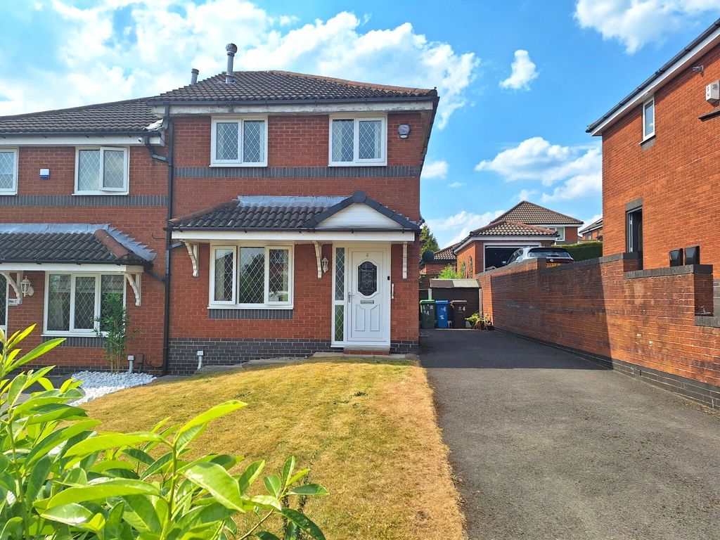 3 bed semi-detached house for sale in Chalfont Close, Oldham, Greater Manchester OL8, £200,000
