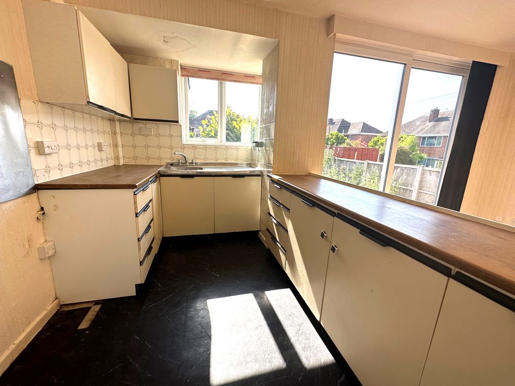 3 bed detached house for sale in Elmsdale Crescent, Admaston, Telford TF5, £255,000