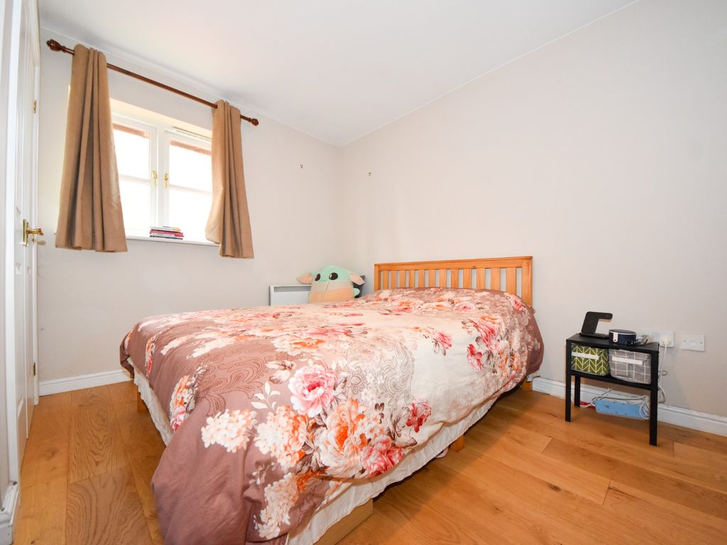 2 bed flat for sale in Bowling Green Street, Warwick, Warwickshire CV34, £210,000
