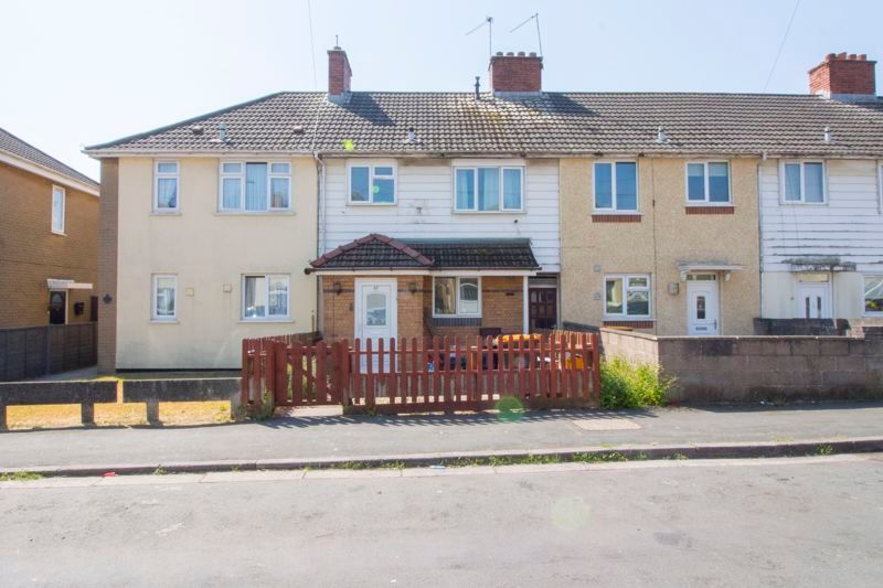 3 bed terraced house for sale in Maesglas Crescent, Newport NP20, £140,000