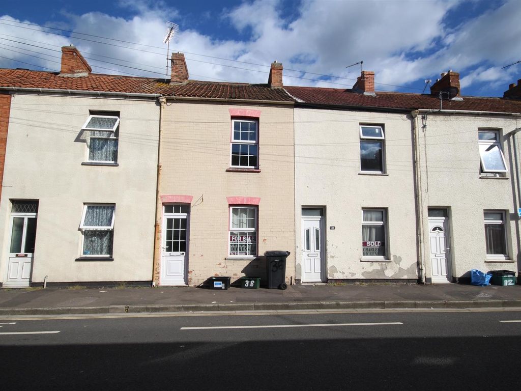 2 bed terraced house for sale in Polden Street, Bridgwater TA6, £100,000
