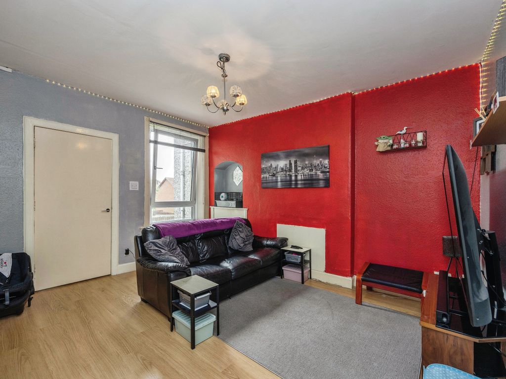 1 bed flat for sale in Wallace Street, Falkirk FK2, £65,000
