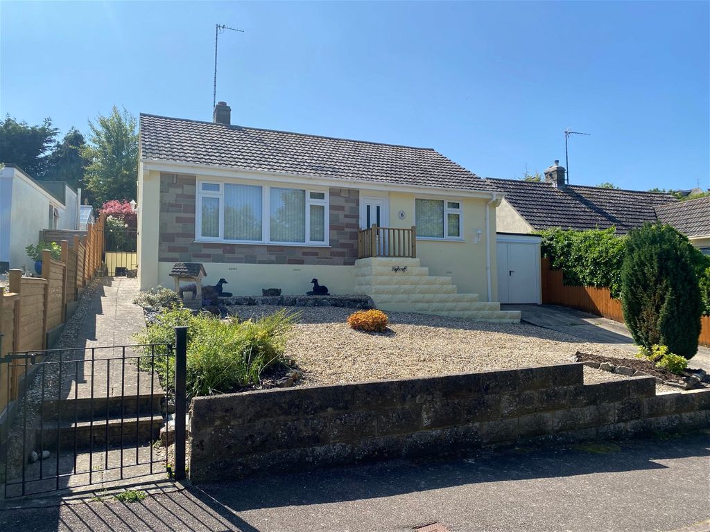 2 bed bungalow for sale in Wessiters, Seaton EX12, £325,000