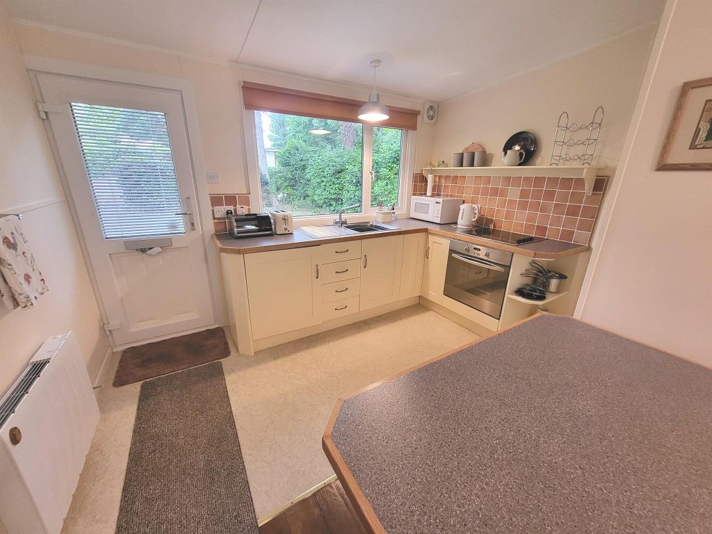 2 bed bungalow for sale in Cleeve Park, Chapel Cleeve, Minehead TA24, £189,950