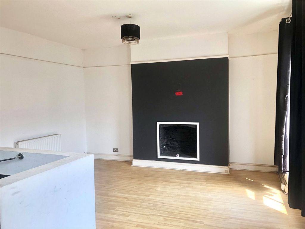 1 bed flat for sale in Garfield Terrace, Plymouth, Devon PL1, £70,000