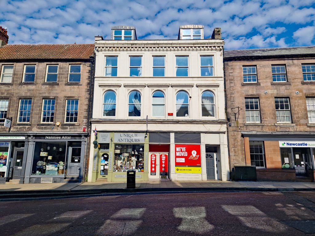 2 bed flat for sale in Hide Hill, Berwick-Upon-Tweed TD15, £165,000