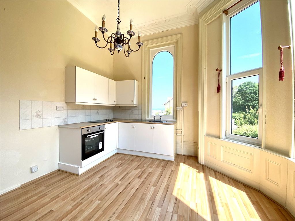 1 bed flat for sale in West Hill Road, Ryde, Isle Of Wight PO33, £100,000