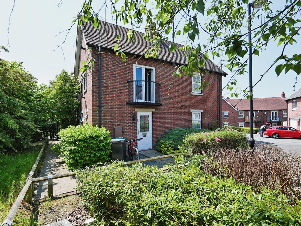 1 bed terraced house for sale in Solent Road, Church Gresley, Swadlincote, Derbyshire DE11, £120,000