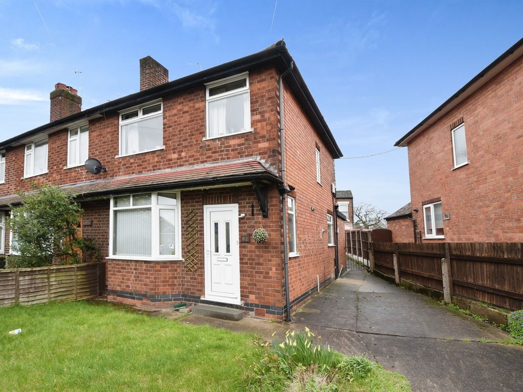3 bed end terrace house for sale in City Road, Beeston NG9, £240,000