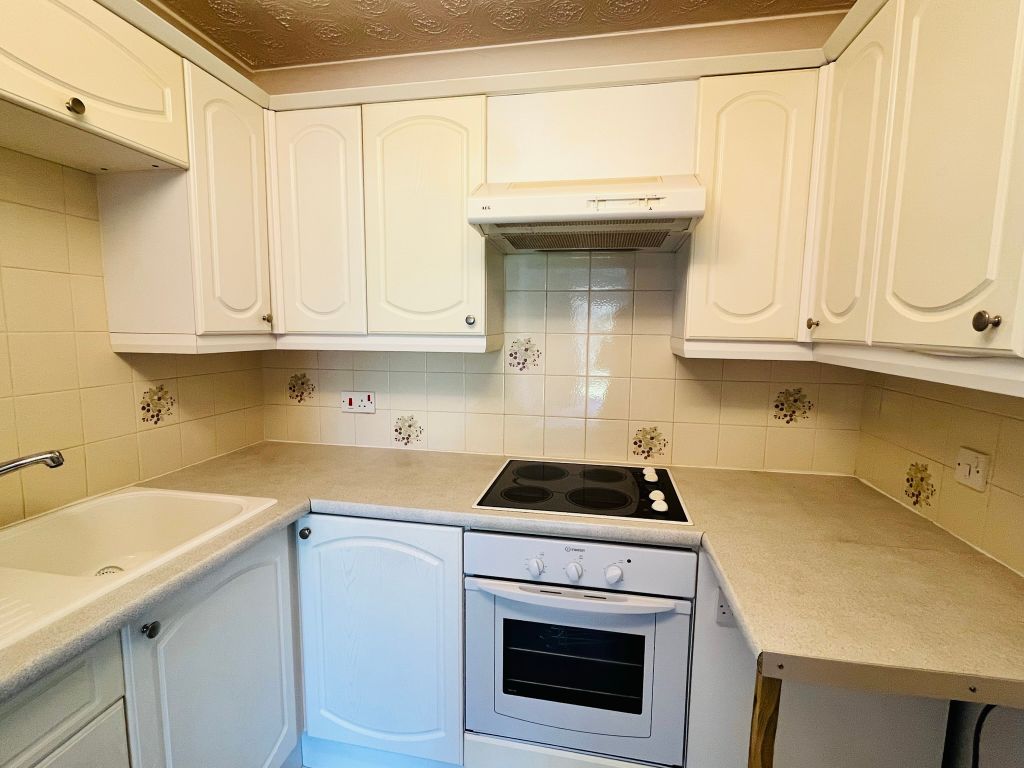 1 bed flat for sale in St. Marys Road, Evesham WR11, £75,500