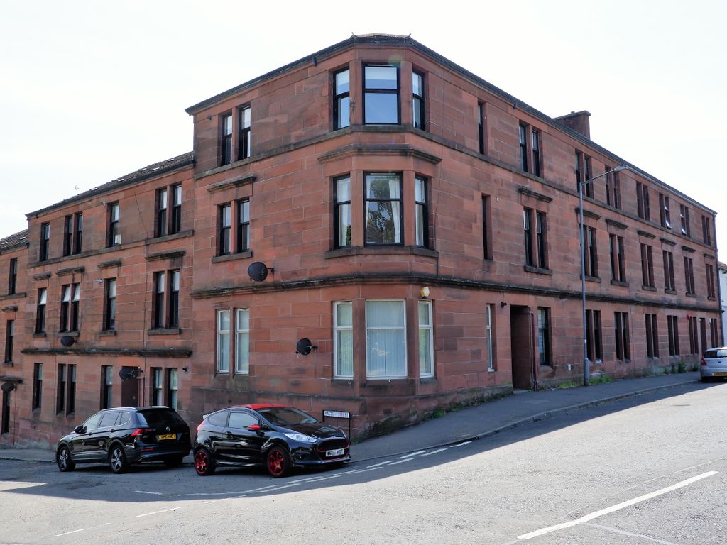 1 bed flat for sale in Carlibar Road, Glasgow G78, £52,000