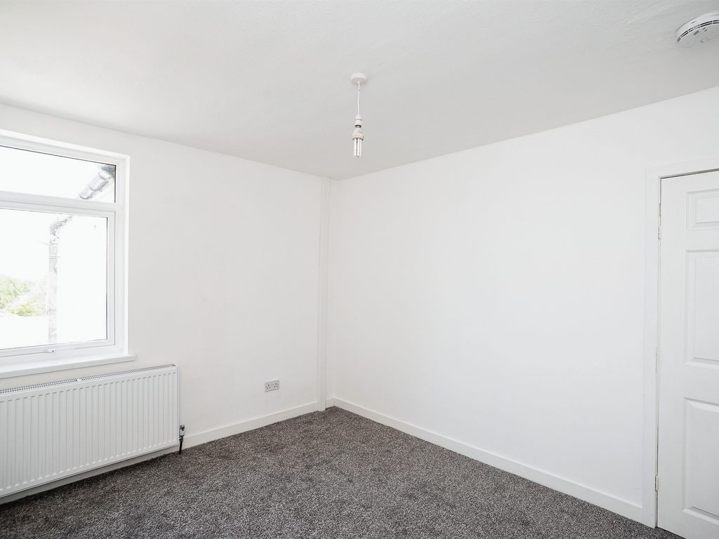 2 bed flat for sale in High Street, Cheslyn Hay, Walsall WS6, £220,000
