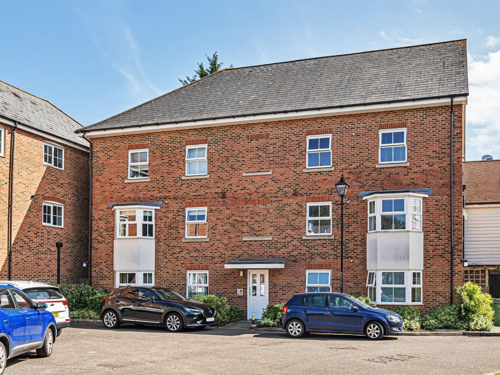 2 bed flat for sale in Edelin Road, Bearsted, Maidstone ME14, £230,000