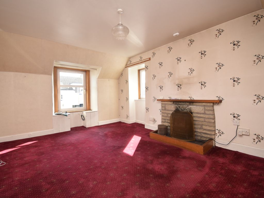 3 bed flat for sale in Stirling Street, Blackford, Auchterarder PH4, £99,950