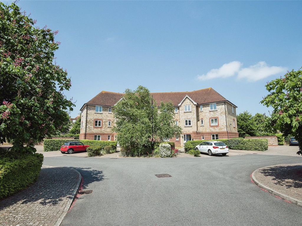 1 bed flat for sale in The Pintails, St. Marys Island, Chatham ME4, £180,000