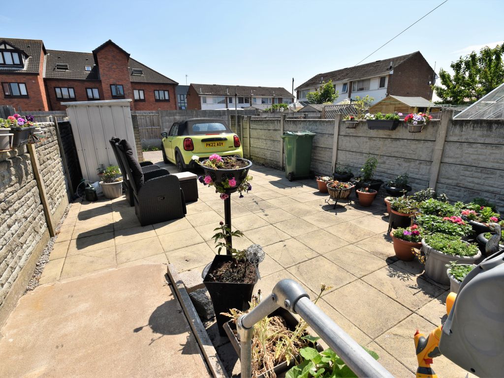 3 bed terraced house for sale in Alston Avenue, Thornton-Cleveleys FY5, £125,000