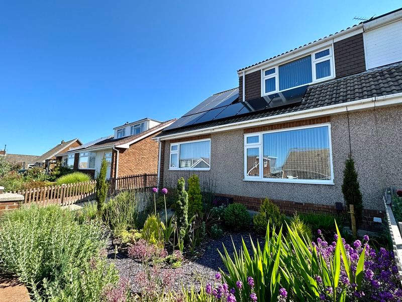 3 bed bungalow for sale in Marton Grove, Brotton, Saltburn-By-The-Sea TS12, £190,000