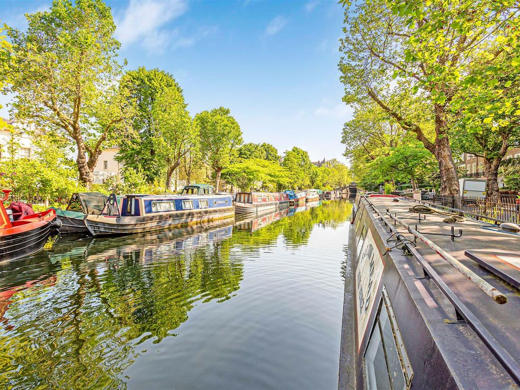 1 bed houseboat for sale in Maida Avenue, London W2, £140,000